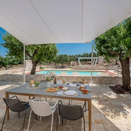 Sleeps 9 Pool Air Con Wifi * Alberobello